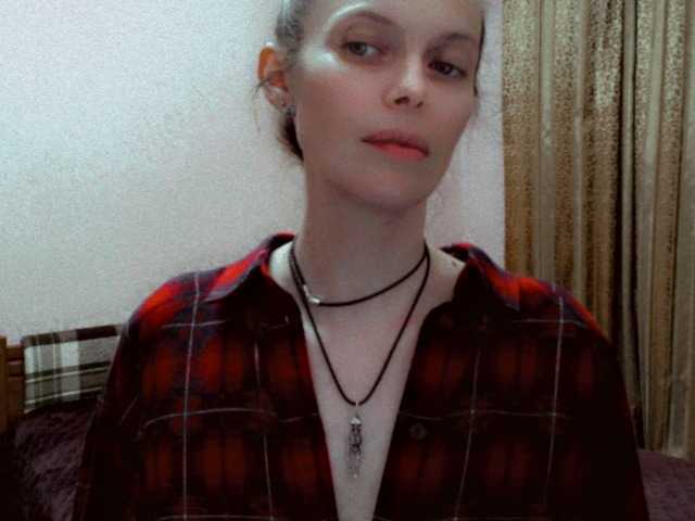 Oddajajo posnetke zaslona _PokerFace_