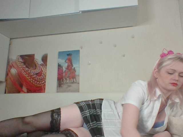 Oddajajo posnetke zaslona MayRoss