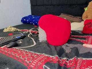 Erotični video klepet megan-stathan