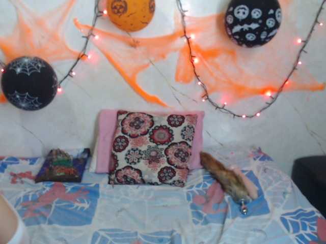 Oddajajo posnetke zaslona megansmithh