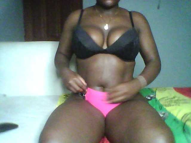 Oddajajo posnetke zaslona Melanin-pixie