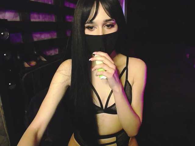 Oddajajo posnetke zaslona MilanaMystery