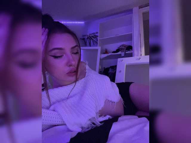 Oddajajo posnetke zaslona MENNDI