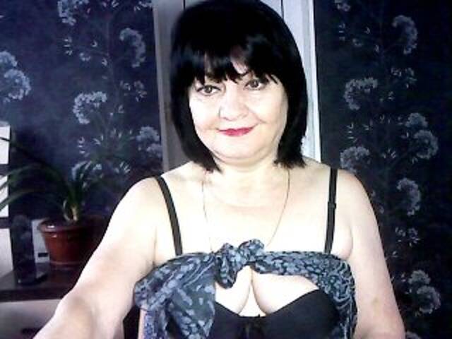 Oddajajo posnetke zaslona MERCYRU