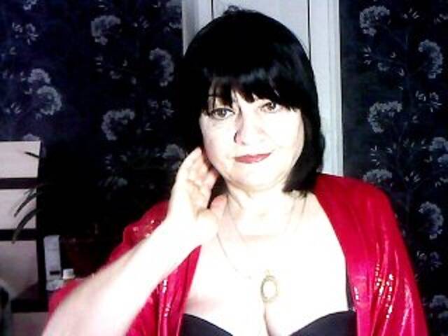 Oddajajo posnetke zaslona MERCYRU