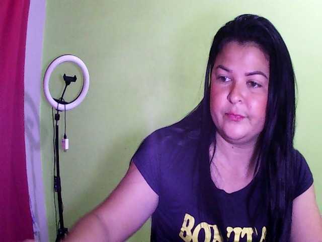 Oddajajo posnetke zaslona Merlis0x