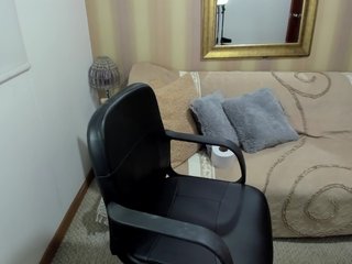 Erotični video klepet MerryColin