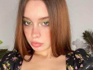 Erotični video klepet MiaAdderly