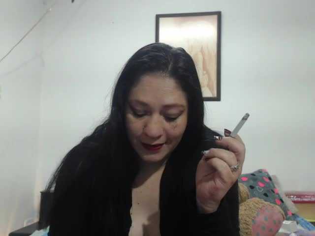 Oddajajo posnetke zaslona miaeyes