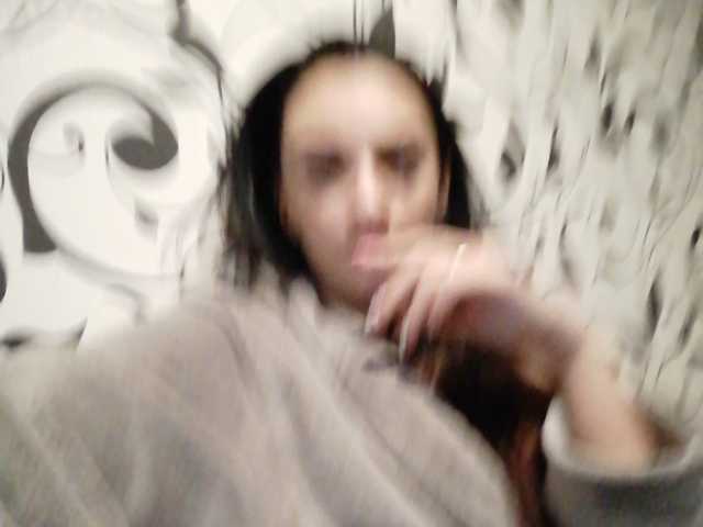 Oddajajo posnetke zaslona MiaMiss