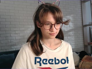 Erotični video klepet MiKiKuu
