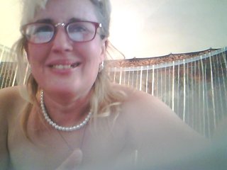 Oddajajo posnetke zaslona milasexy18