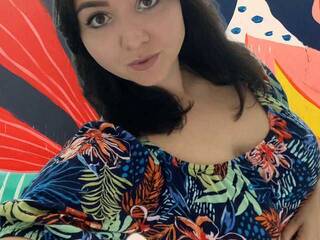 Erotični video klepet MilaVestell