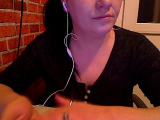 Oddajajo posnetke zaslona MilfDirtygirl