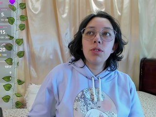 Erotični video klepet Milie-yue