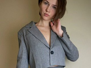 Erotični video klepet Milla-Babyki