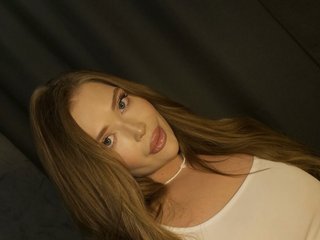 Erotični video klepet MILLEDIUM