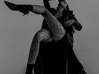 Erotični video klepet MilysyaMilsss