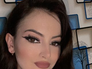 Erotični video klepet MinaAngel