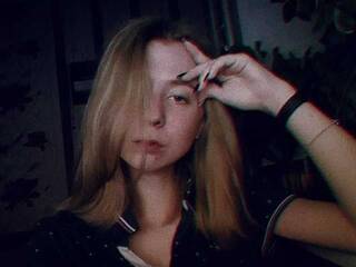 Erotični video klepet Mindily