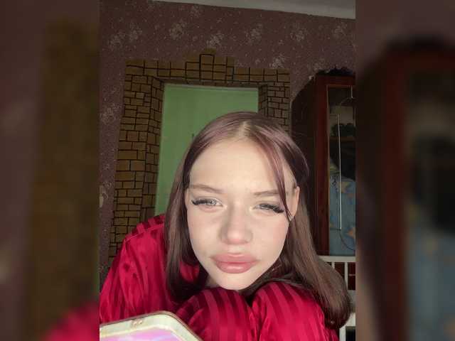 Oddajajo posnetke zaslona mini-barbie