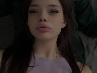 Erotični video klepet mini-barbie