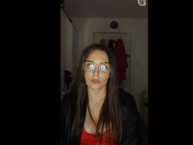 Oddajajo posnetke zaslona MiraBOMB