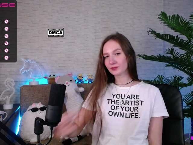 Oddajajo posnetke zaslona RumGirl