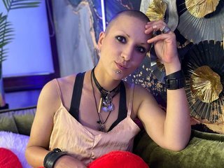 Erotični video klepet MiraMoonn