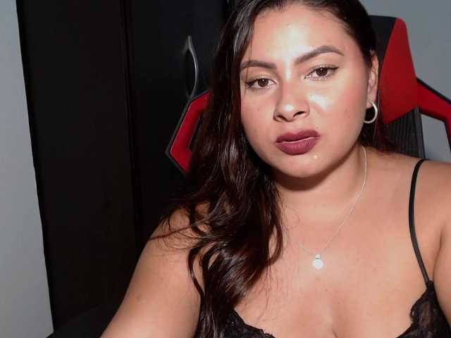 Oddajajo posnetke zaslona miss-daniela