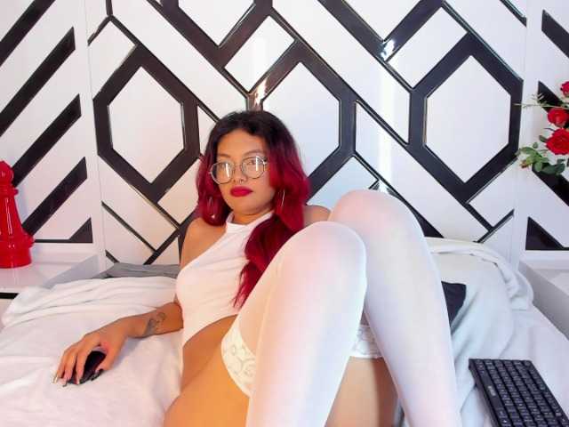 Fotografije MissAlexa TGIF let's have fun with my lush, On with ultra high levels for my pleasure Check Tip Menu❤ big cum at @sofar @total