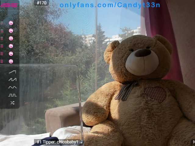 Oddajajo posnetke zaslona MissAriana