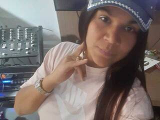 Erotični video klepet MissDevorah