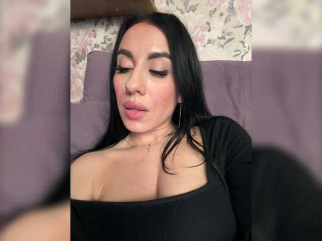 Oddajajo posnetke zaslona _EUPHORIAA_