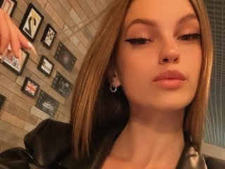 Erotični video klepet MissSofiyka