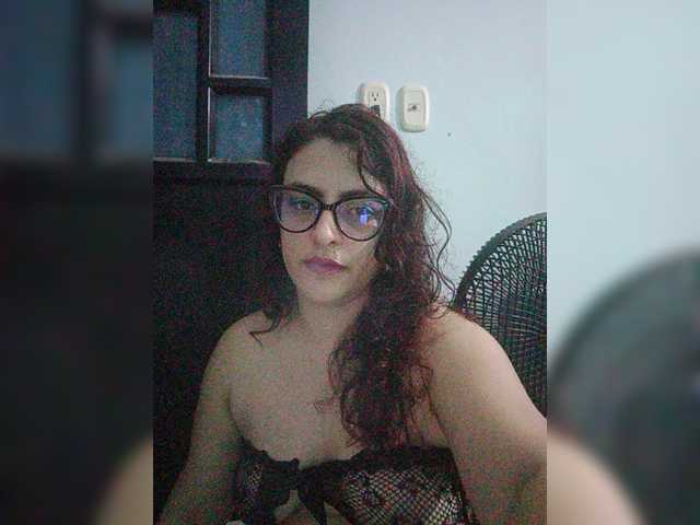 Oddajajo posnetke zaslona ViolettaMorningstar