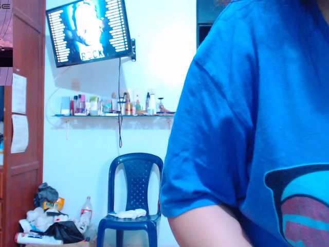 Oddajajo posnetke zaslona ViolettaMorningstar