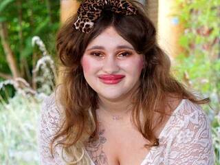 Erotični video klepet MissZuleea