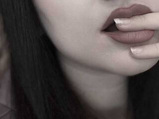 Erotični video klepet Molly-molly