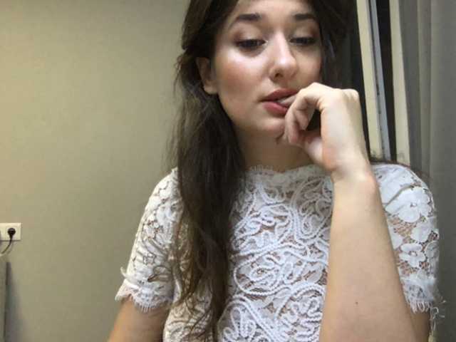 Oddajajo posnetke zaslona molly4you