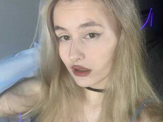 Erotični video klepet MollyToads