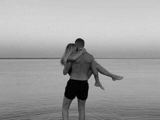 Erotični video klepet _M_O_L_O_K_O_