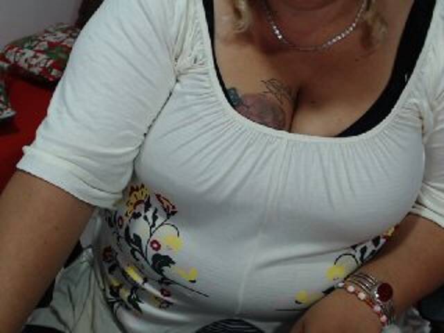 Oddajajo posnetke zaslona monalindagold