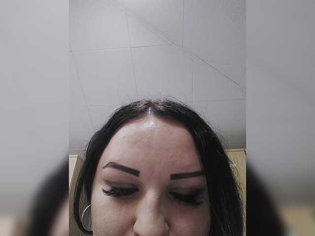 Oddajajo posnetke zaslona Monica-