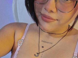 Erotični video klepet MonieLodge