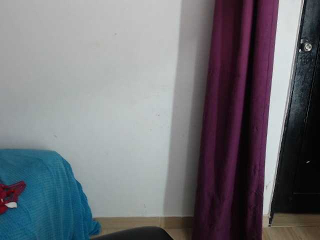 Oddajajo posnetke zaslona monlove2