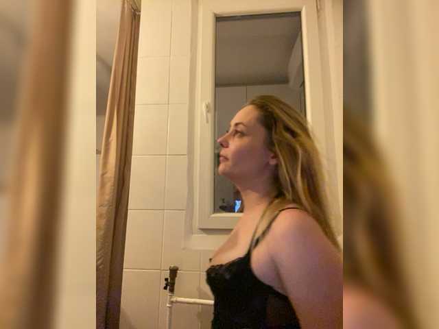 Oddajajo posnetke zaslona moongirl