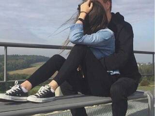 Erotični video klepet MrAndMrsSmitt