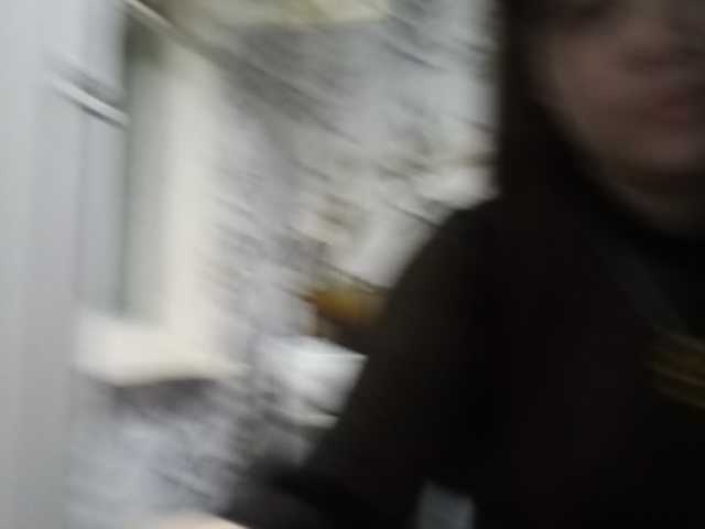 Oddajajo posnetke zaslona kar0linaa666