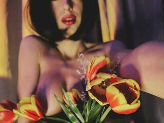 Erotični video klepet Mussaenda